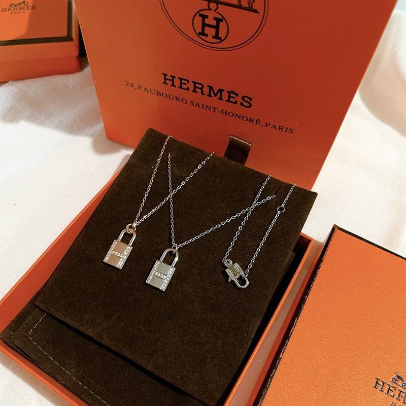 欲しい♡超限定♪エルメス *シンプルで上品☆ダイヤ オーケリー コピー erx45748