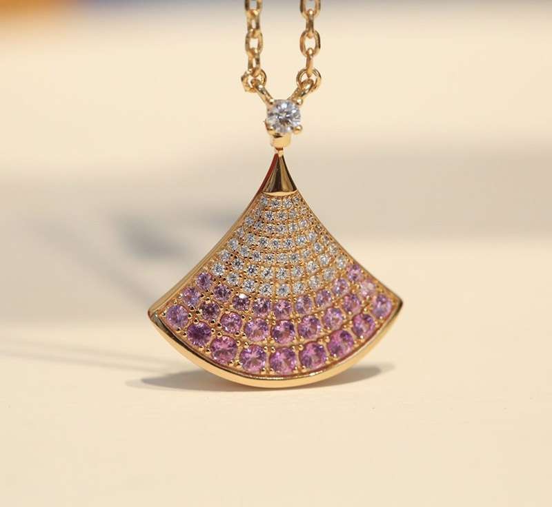 目を惹くカラー ブルガリ ビーゼロワン ネックレス 偽物 DIVAS DREAM☆ローズGold＆輝くダイヤ☆ネックレスS310 Buf46484