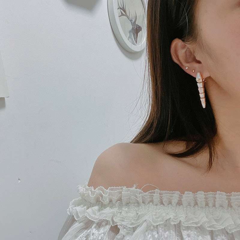 21AW新作 ギフトに最適♪ブルガリ セルペンティ ヴァイパー ピアス 偽物 Buu07844