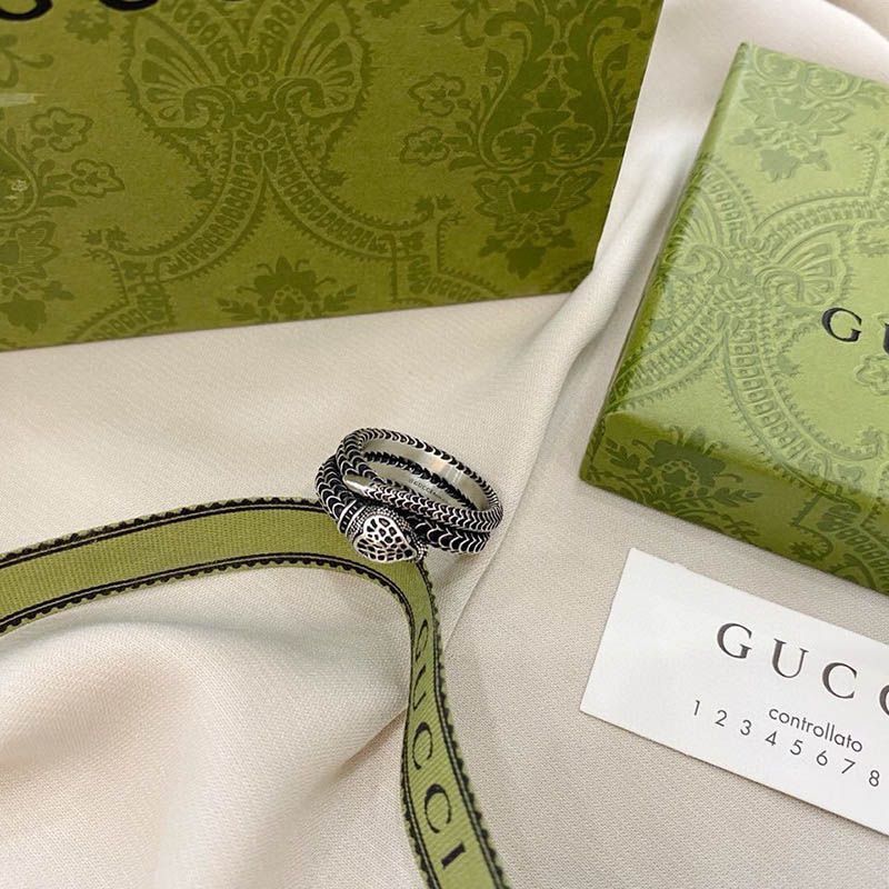 稀少 グッチ Garden silver snake スネーク リング コピー guy49069