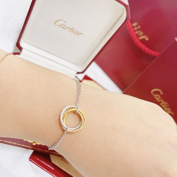 カルティエ トリニティ ダイヤモンド ブレスレット kan07486