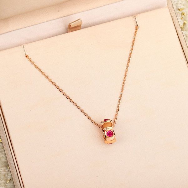 お洒落で可愛い ブルガリ セルペンティネックレス コピー Buw89853