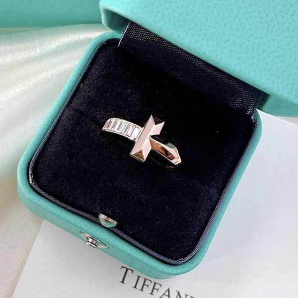 注目★ティファニーT T ワン リング 18K ピンクゴールド 偽物 Tit40607