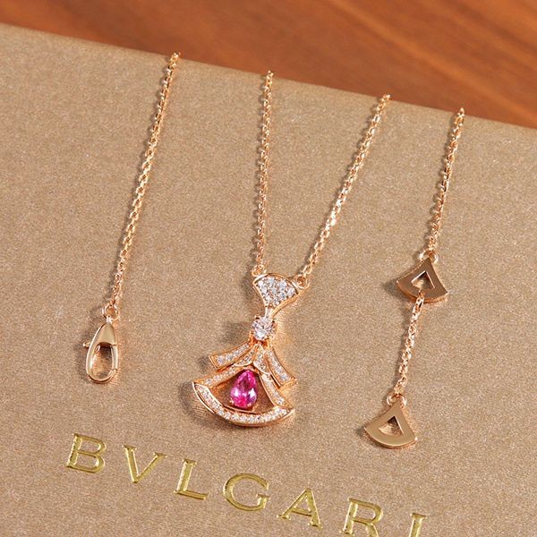 お洒落で可愛いブルガリ ディーバズ・ドリーム ネックレス 偽物 Buy18542