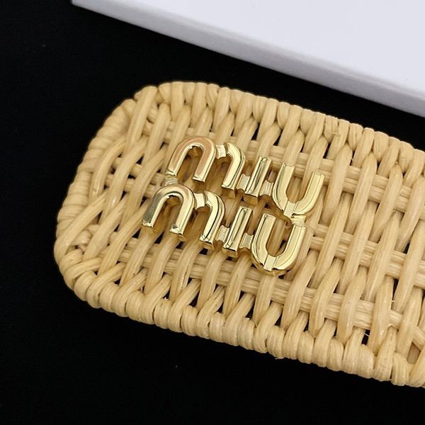 超限定♪ミュウミュウ  ロゴ編み込み ヘアクリップ 偽物 myp14310