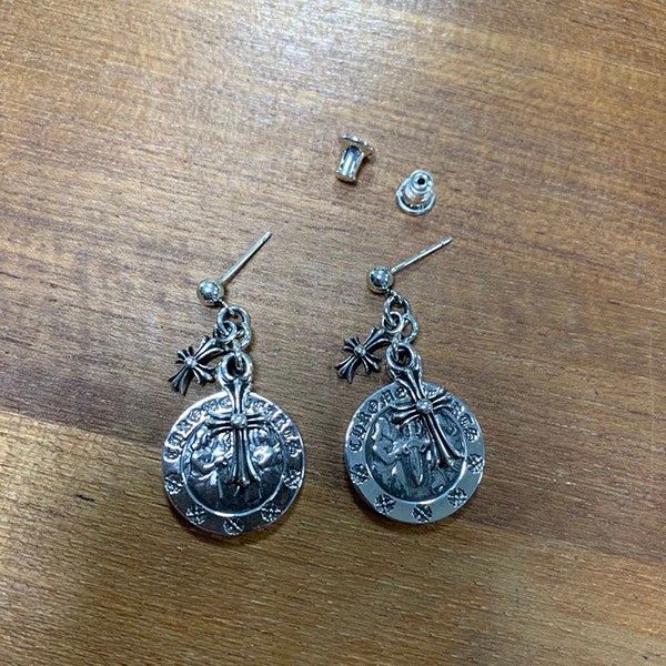 クロムハーツ CHプラス 偽物 ドロップ ピアス Kuy15223