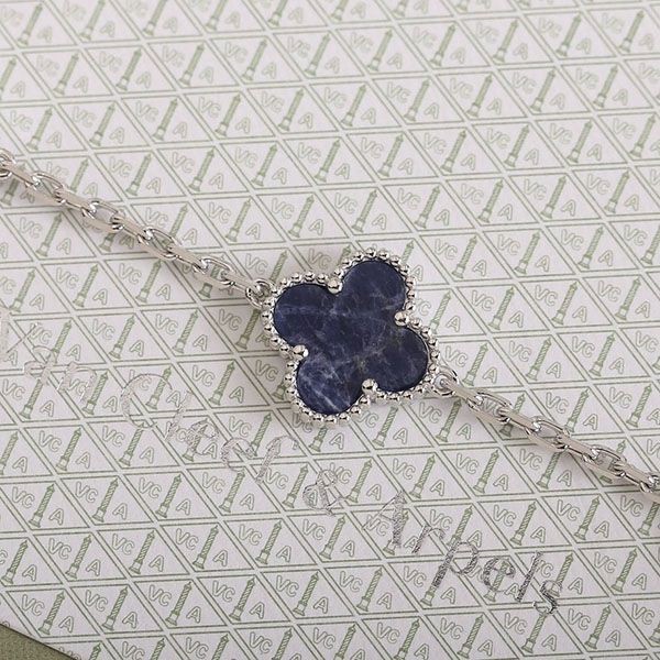 大人気！ヴァンクリーフ&アーペル  アルハンブラ ブレスレット5 vaz86556