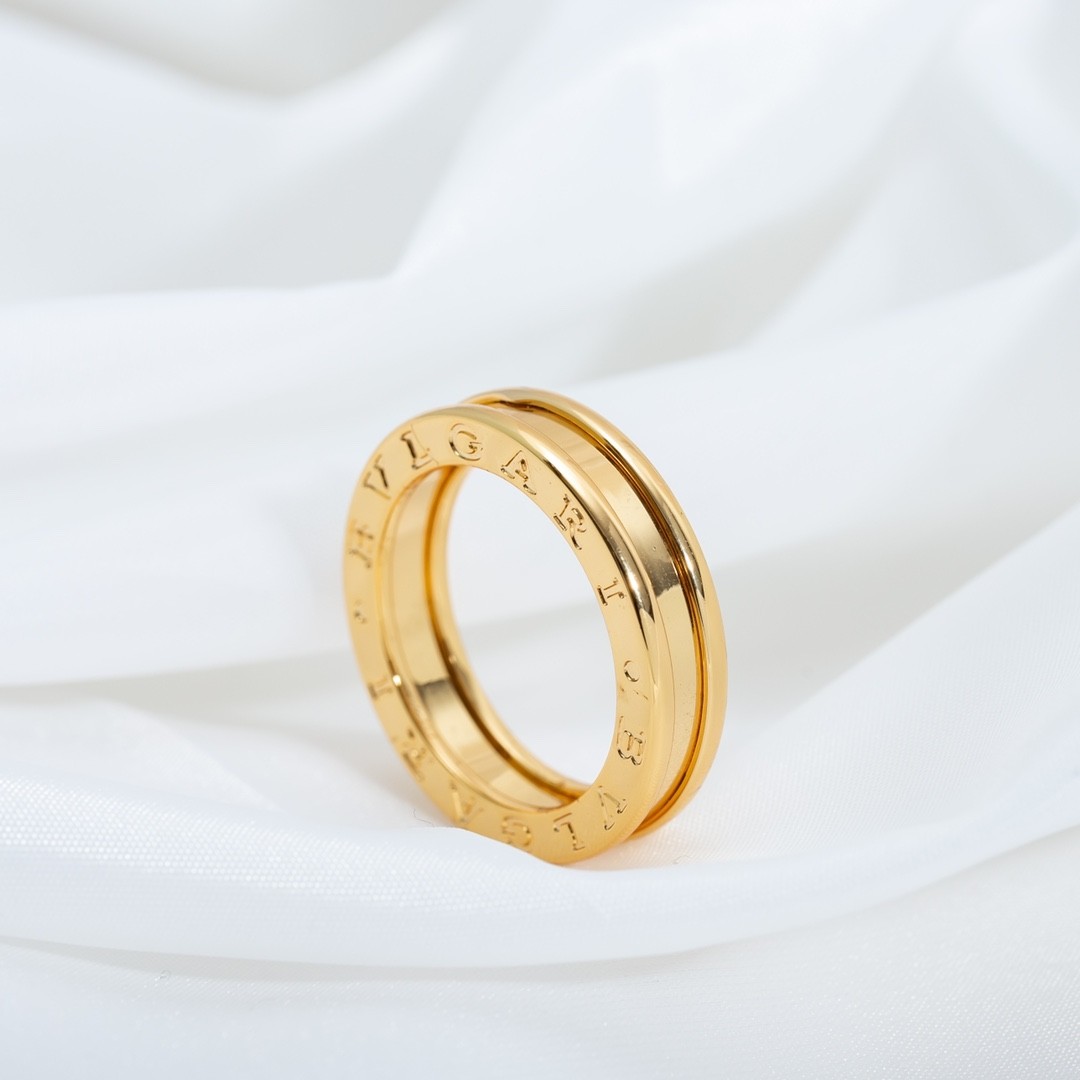 ブルガリ 偽物 18K ゴールド ビー・ゼロワン 1バンドリングお洒落に♪ Buu01267
