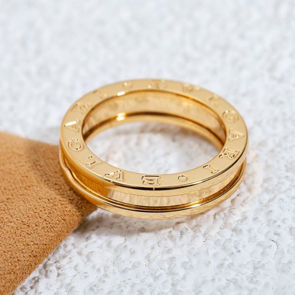ブルガリ 偽物 18K ゴールド ビー・ゼロワン 1バンドリングお洒落に♪ Buu01267