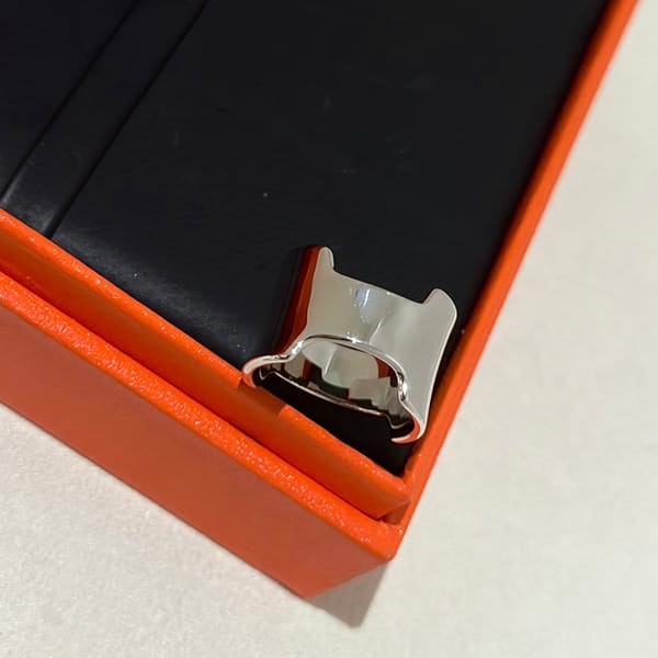おすすめエルメス コピー アマゾンヌ リング ラージモデル H119600 B00046