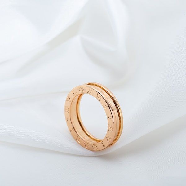 n級品 おすすめ ブルガリ リング 偽物 ビーゼロワン ピンクゴールド 18K Buw22532