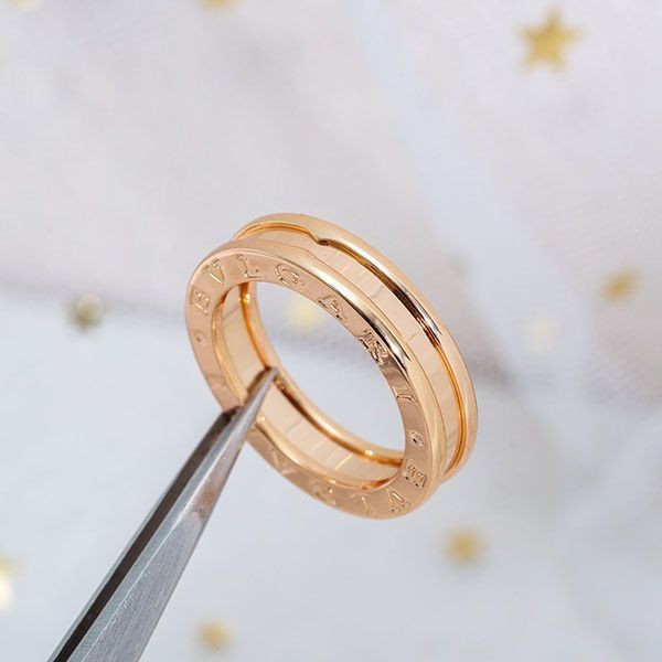 n級品 おすすめ ブルガリ リング 偽物 ビーゼロワン ピンクゴールド 18K Buw22532