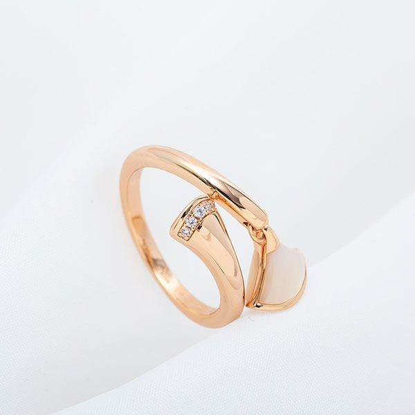 素敵な ブルガリ リング 指輪 ディーヴァドリーム ゴールド 18K Buz64858