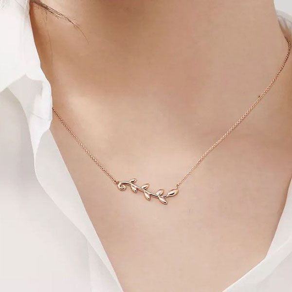 激安価格！ティファニー オリーブ リーフ ヴァイン ペンダント 18K Tin79996