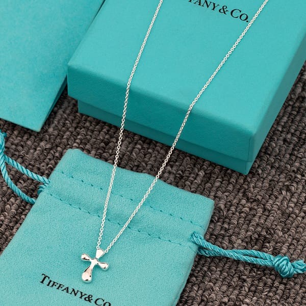《大人気》ティファニー Cross Pendant ネックレス ペンダント コピー Tit72531