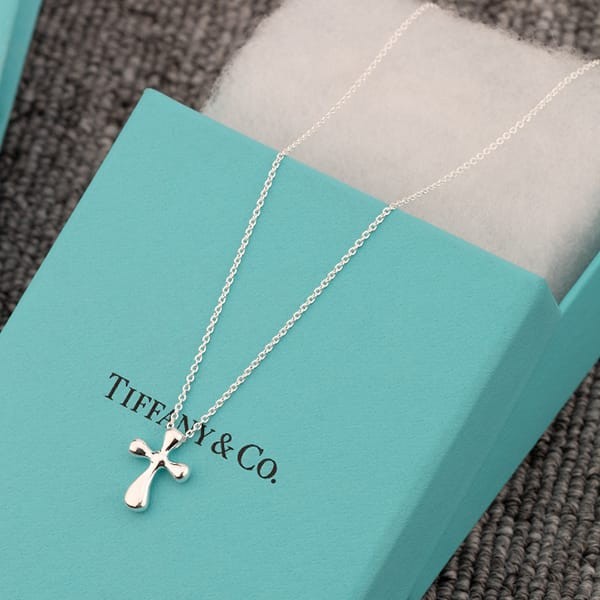《大人気》ティファニー Cross Pendant ネックレス ペンダント コピー Tit72531