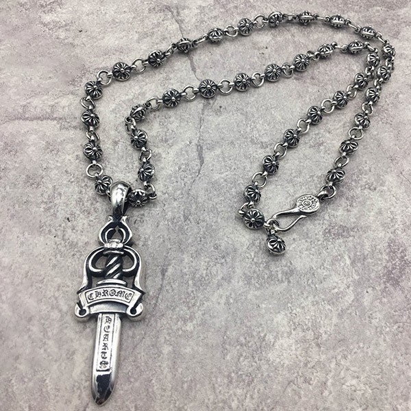 目を惹くカラー クロムハーツ ネックレス 偽物 ＃5 ダガー Dagger チャーム Kuj79060