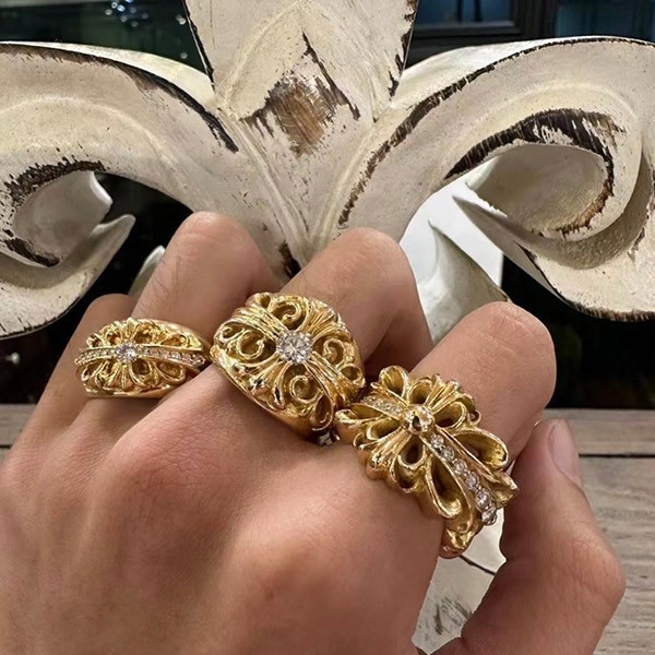 クロムハーツ 偽物 ダブルフローラルクロスリング 22k ダイヤモンド Kum30209