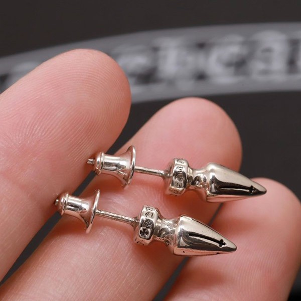 クロムハーツ コピー STUD SPIKE スパイクスタッド シルバーピアス Kul57108