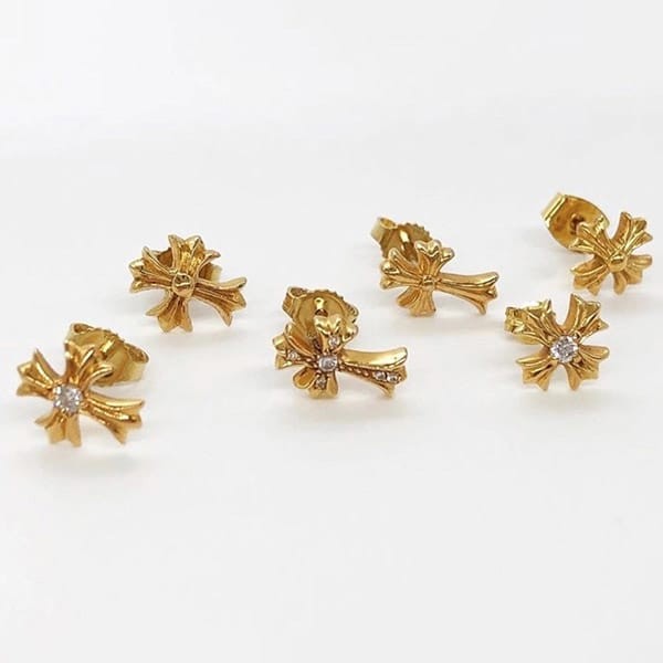 n級品 おすすめクロムハーツ 22K CHクロス スタッド イヤリング コピー Kug89298