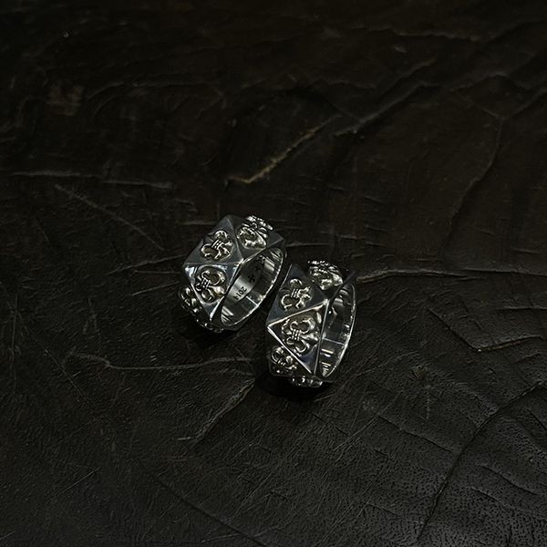 高品質♪★クロムハーツ PENTAGON BS FLEUR リング 偽物 Kur89996