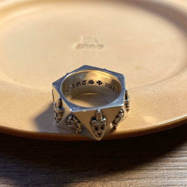クロムハーツ ペンタゴン 偽物 ダガー リング シルバー925 剣 指輪 Kuw24376