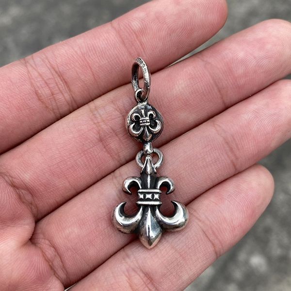 【人気商品】クロムハーツ ボールBSフレアチャーム チャーム 偽物 Kuy68134