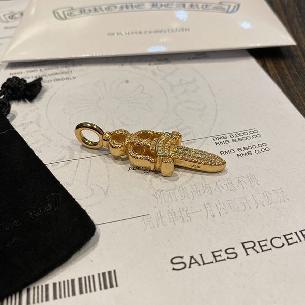 クロムハーツ ダブルダガー 22k 偽物ペンダントトップ パヴェダイヤ ダイヤモンド Kus75883