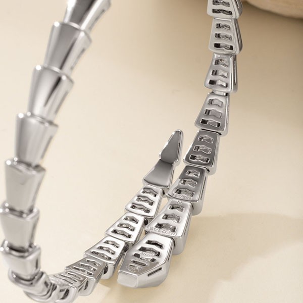 ブルガリ ブレスレット セルペンティ 偽物 ヴァイパー 18K Bue26075