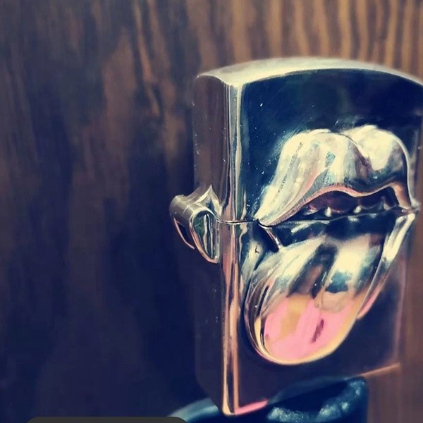 クロムハーツ Zippo コピー ライター リップ＆タン Kua31345