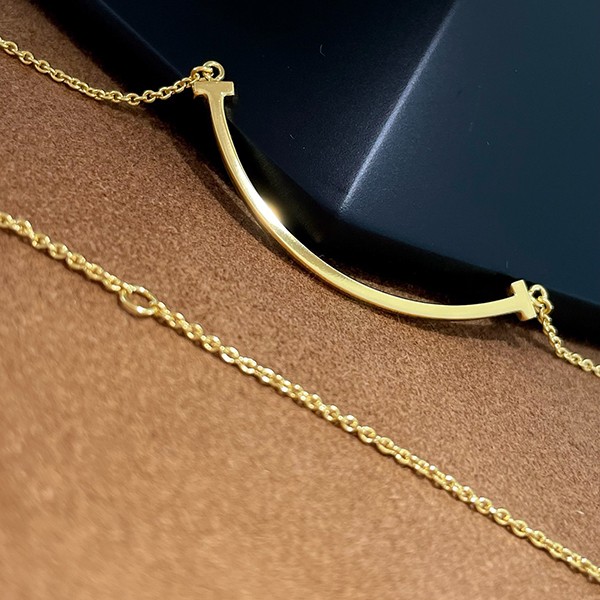 完売必至ティファニー コピー商品 18k ティファニーT ネックレス Tie83693