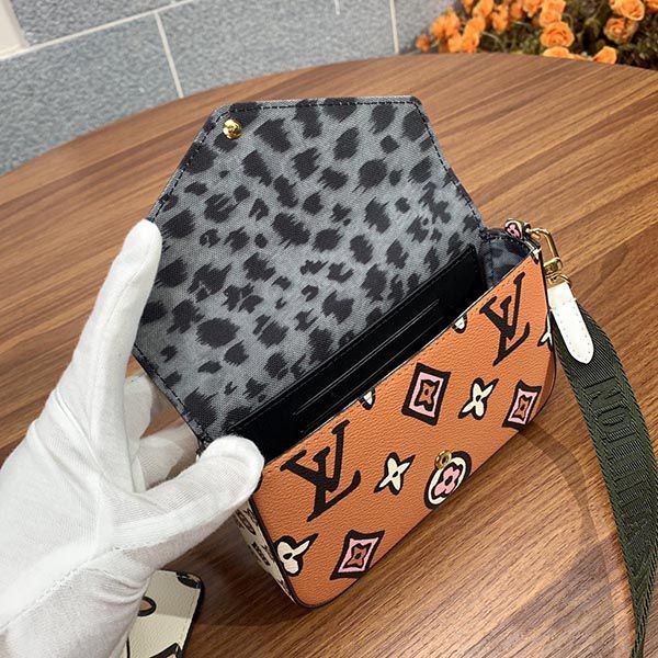 ルイヴィトン コピー ミュルティ・ポシェット フェリシー バッグ M80695