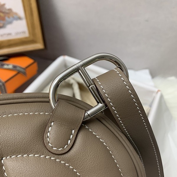 《超高級で超レア品☆》エルメス イン・ザ・ループ偽物ベルトバッグhe25018