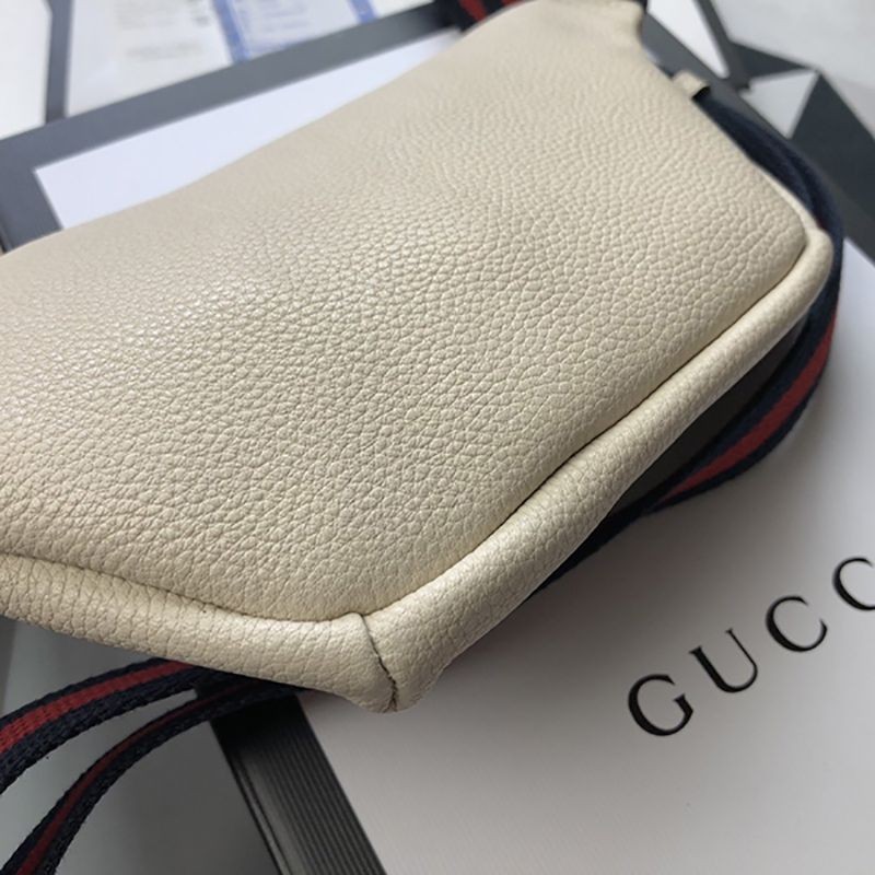 グッチ レトロ ロゴ レザー ベルトバッグ偽物 5277920GCCT8822