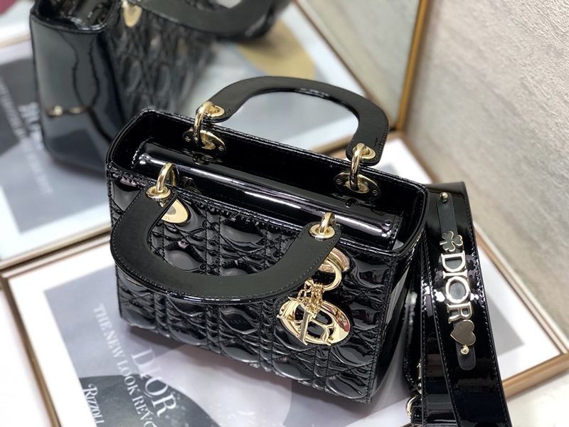 レディ ディオール スモールハンドバッグコピー カーフスキン ショルダー M0531OWCB_M900