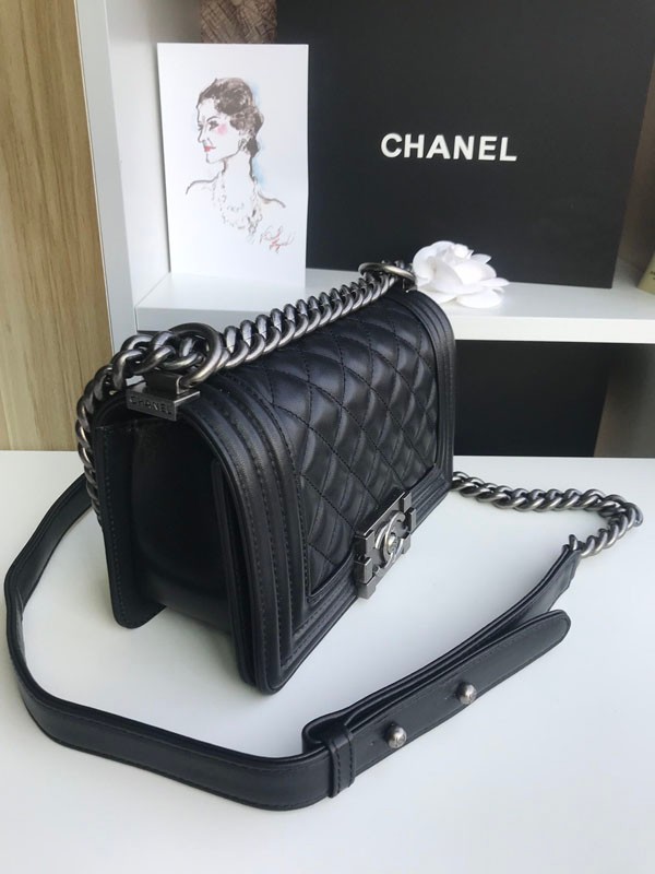 【奇跡の再入荷！即発送】シャネル ボーイ シャネル ショルダーバッグ スーパーコピー sha43272
