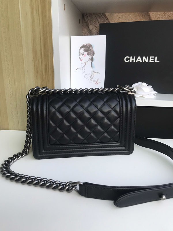 【奇跡の再入荷！即発送】シャネル ボーイ シャネル ショルダーバッグ スーパーコピー sha43272