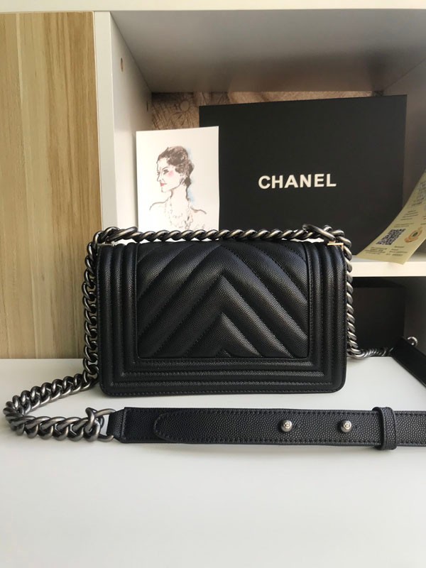 欲しい♡超限定♪ シャネル コピー  ボーイ シャネル ショルダーバッグ shu37036
