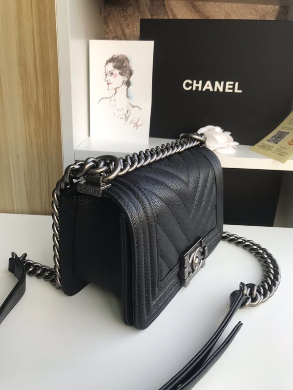 欲しい♡超限定♪ シャネル コピー  ボーイ シャネル ショルダーバッグ shu37036