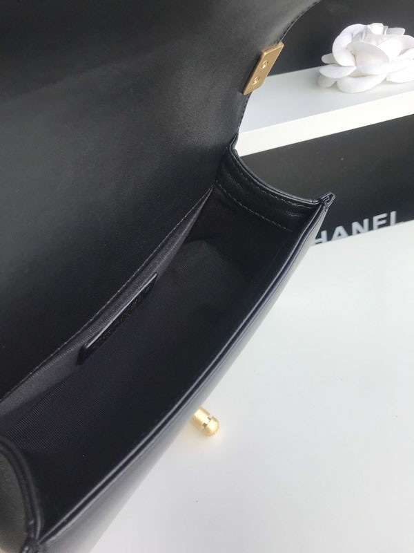 【関税込】 シャネル スーパーコピーマトラッセ ボーイ シャネル ショルダーバッグ shj45872