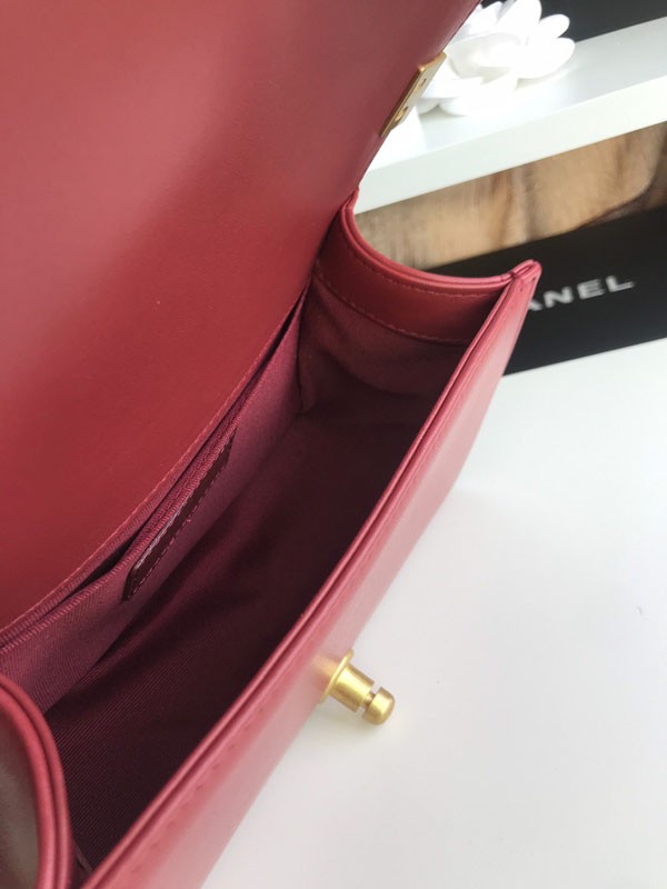 欲しい♡超限定♪ シャネル マトラッセ ボーイ シャネル ショルダーバッグ コピー shp92289