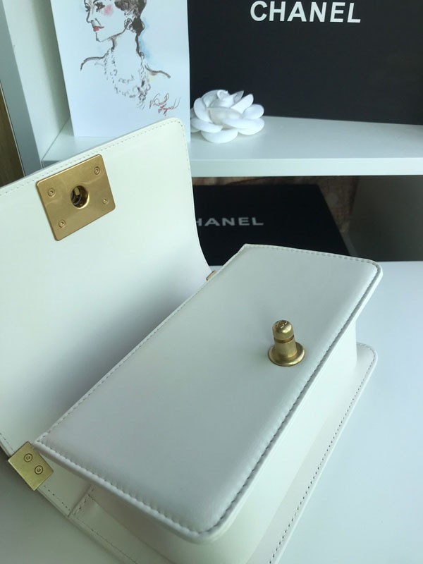 【即発】 シャネル 偽物マトラッセ ボーイシャネル ショルダーバッグ shm55020