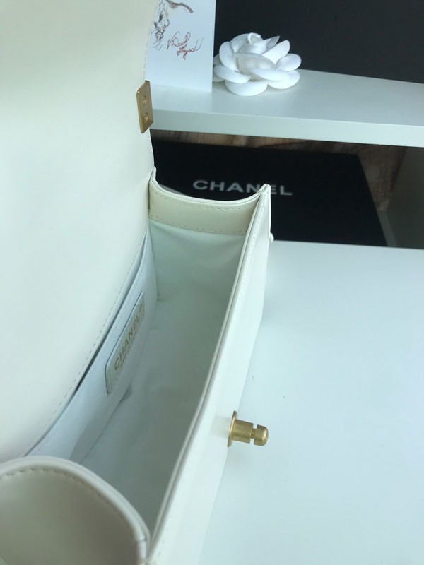 【即発】 シャネル 偽物マトラッセ ボーイシャネル ショルダーバッグ shm55020