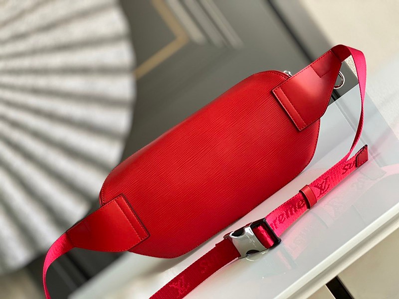 新作 シュプリーム × ルイヴィトン ショルダーバッグ コピー コラボ バムバッグ BUMBAG RED 赤 vur60762