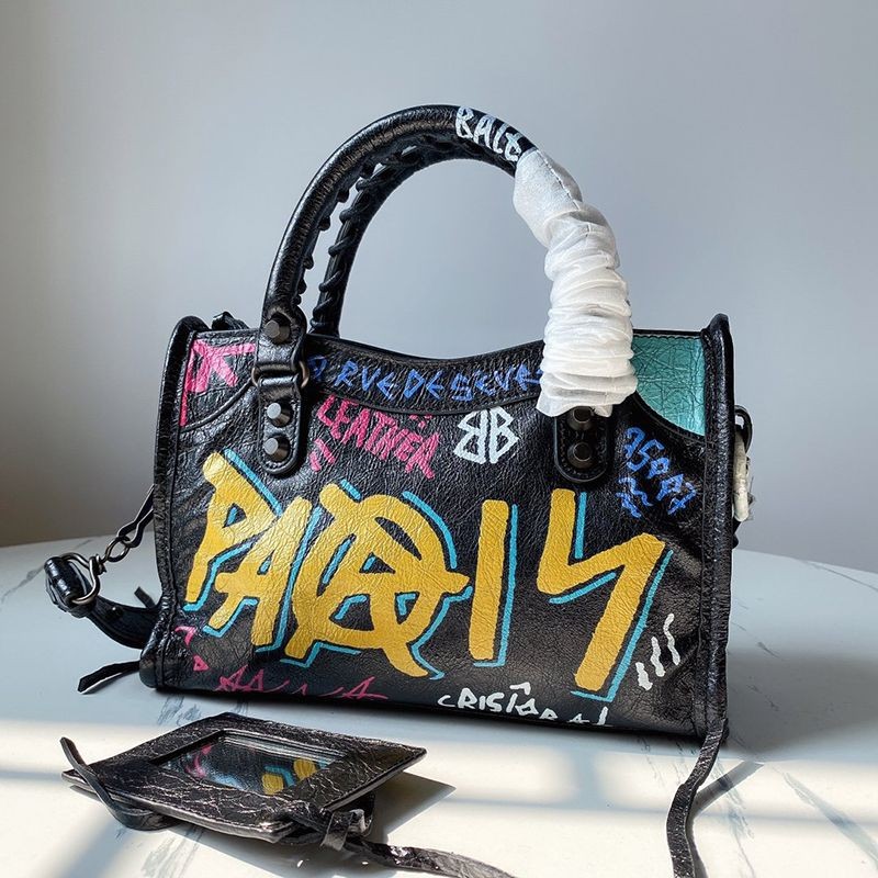 バレンシアガ 偽物 グラフィティ クラシック ミニシティ XS bab78440