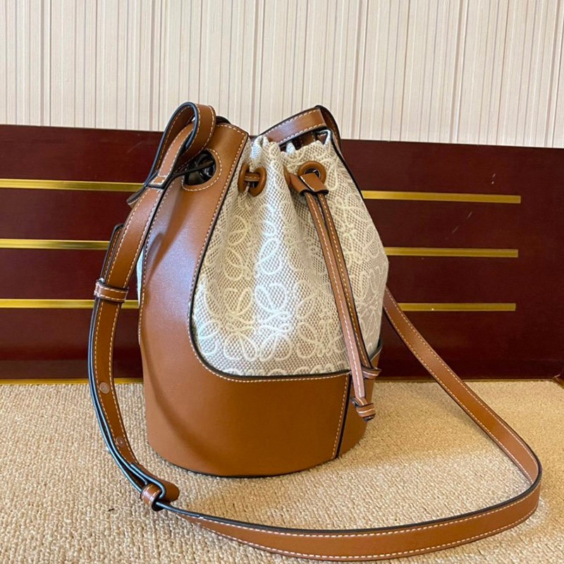 関税負担なし ロエベ バルーンバッグ 偽物 2wayバッグ ショルダーバッグ lom92170 トートバッグ ショルダーバッグ アナグラム