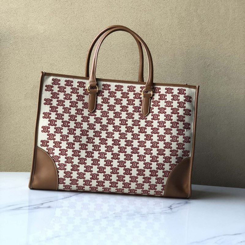 【即発】【セリーヌ トートバッグ 偽物】トリオンフの刺繍テキスタイル ハンドバッグ 194342CS838NO