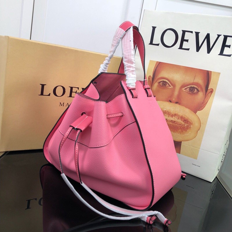 21新作 ロエベ ハンモック コピー クラシックレザースモール ハンドバッグ lop63179