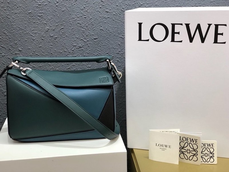 【日本未発売】ロエベ パズルバッグ スーパーコピー トリカラー ショルダーバッグ loo96041