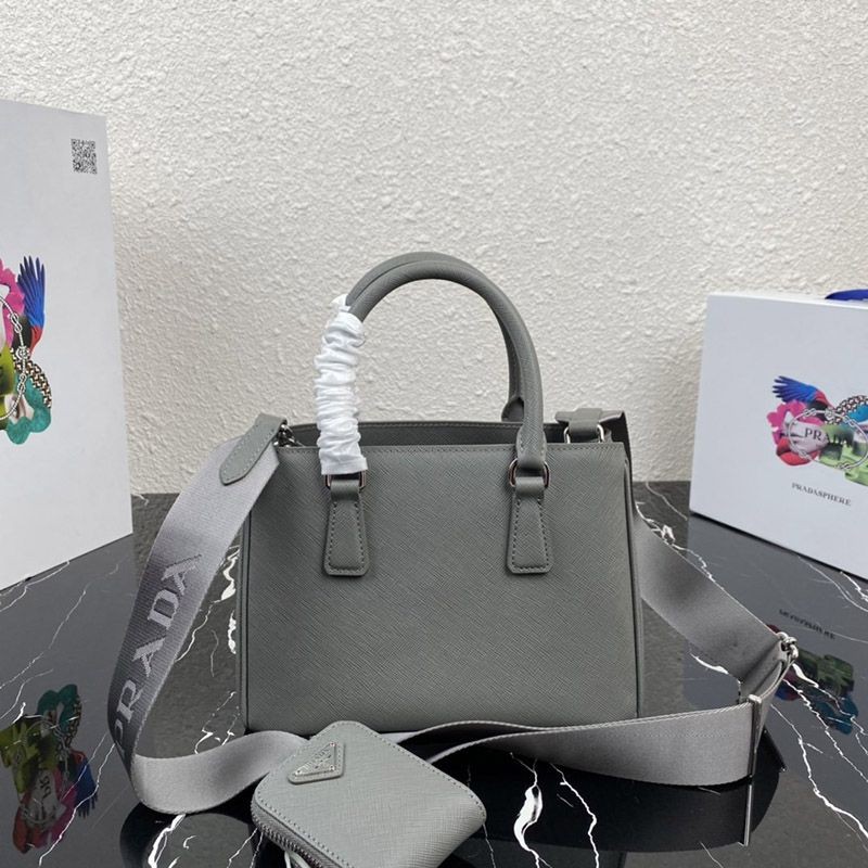 新色お洒落に♪ プラダ ショルダーバッグ 3way puf52492
